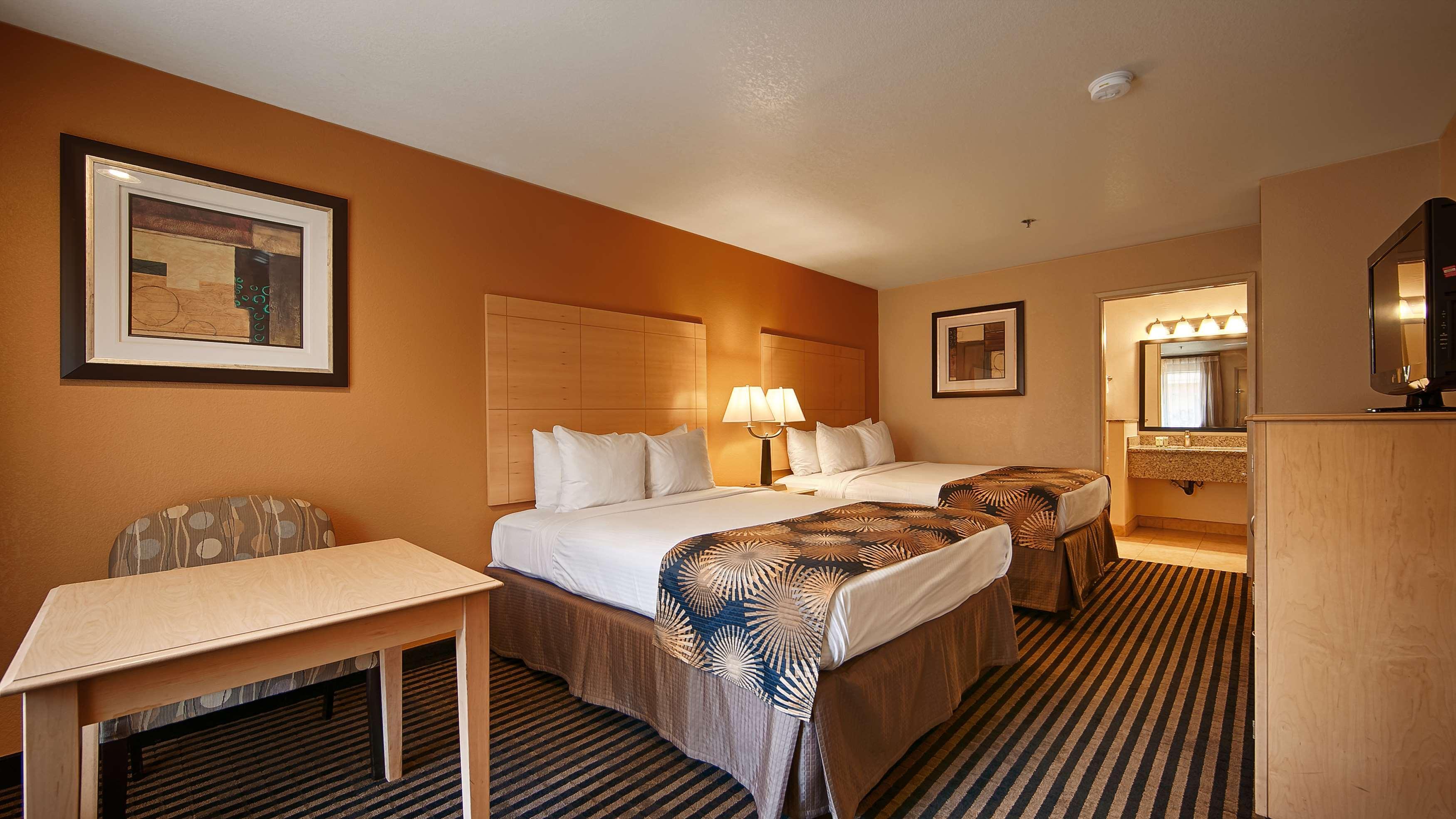 Best Western Palm Court Inn Modesto Exterior photo