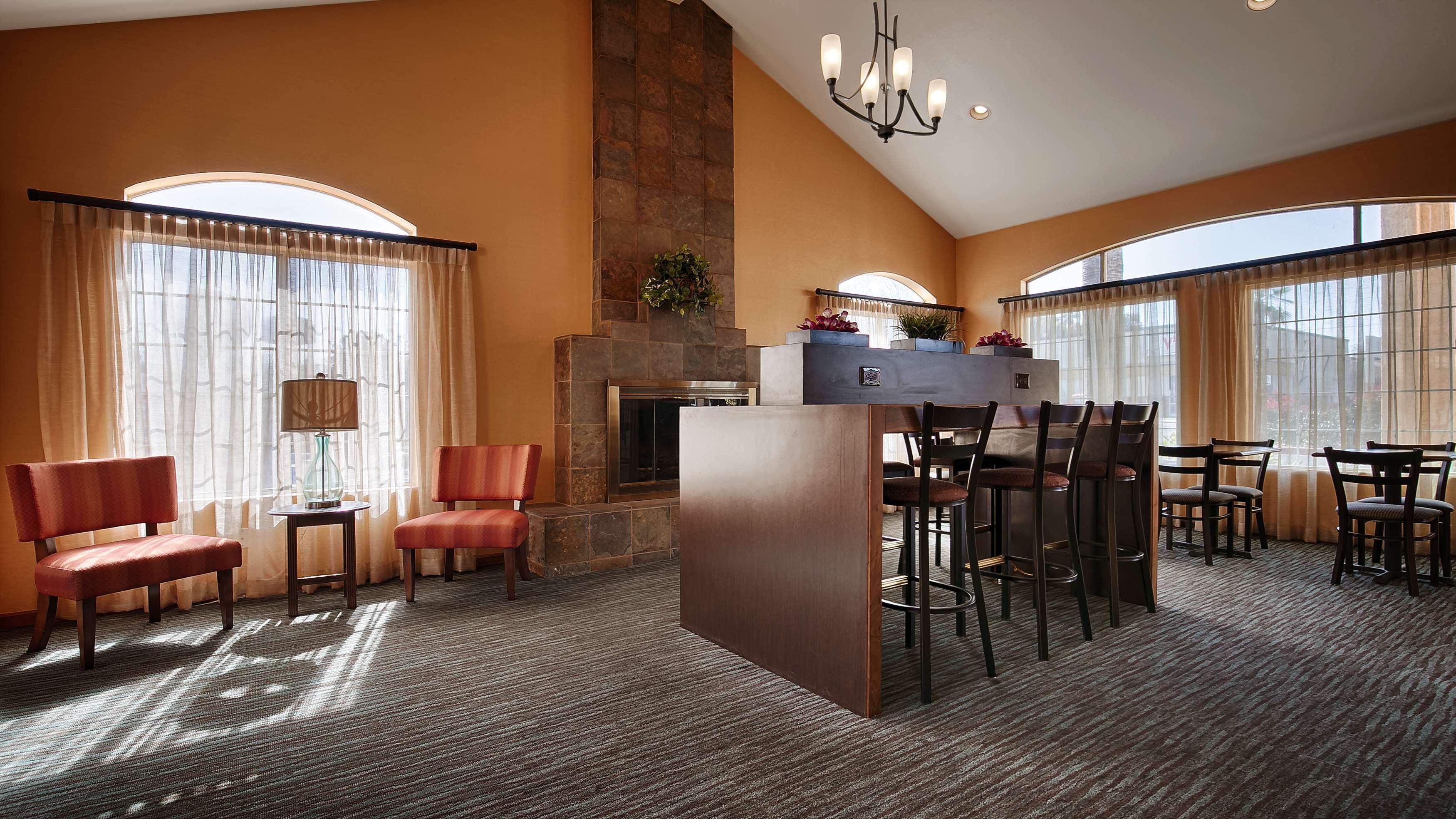 Best Western Palm Court Inn Modesto Exterior photo