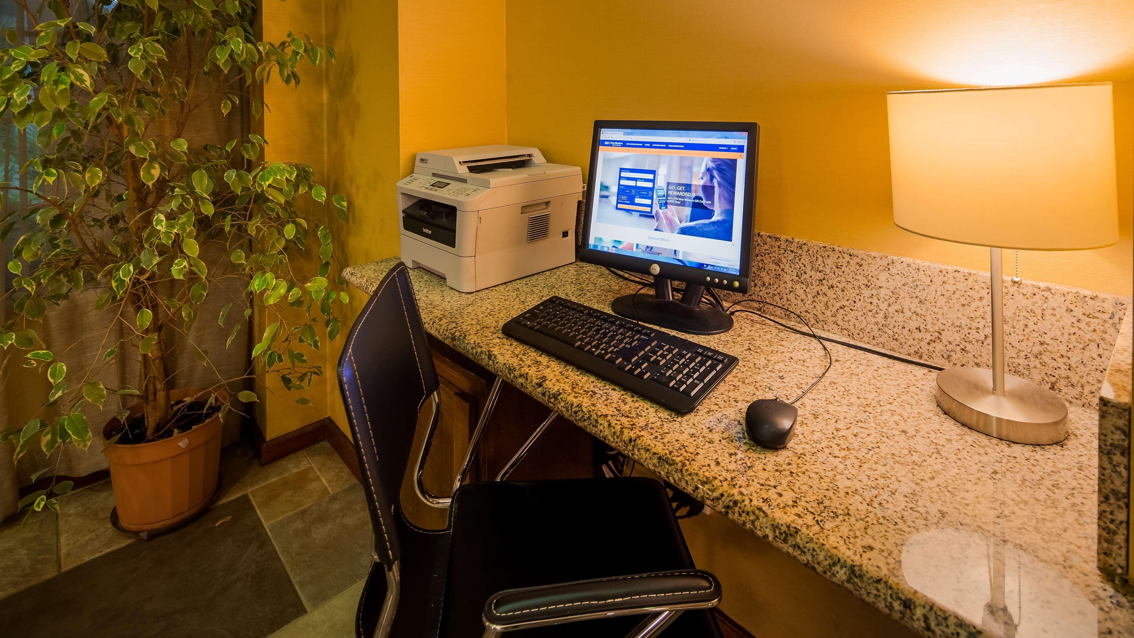 Best Western Palm Court Inn Modesto Exterior photo