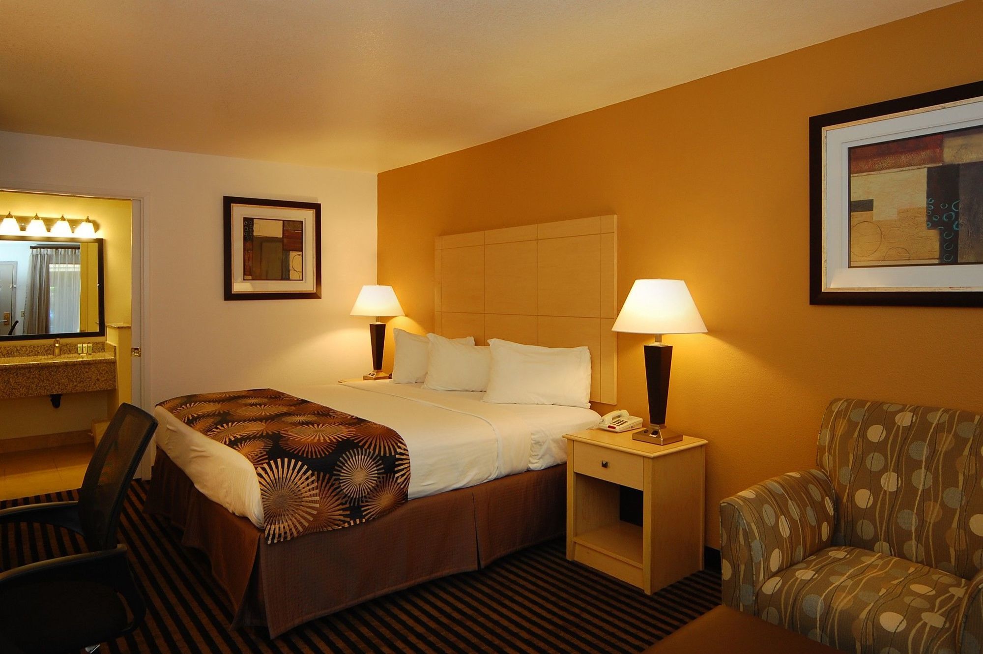 Best Western Palm Court Inn Modesto Room photo